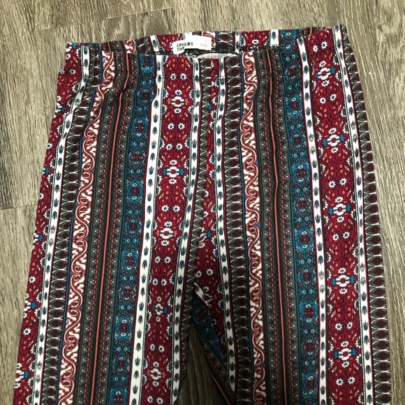 Epic Threads Girls/Juniors Boho Tribal Print Leggings - Size L - Picture 2 of 4